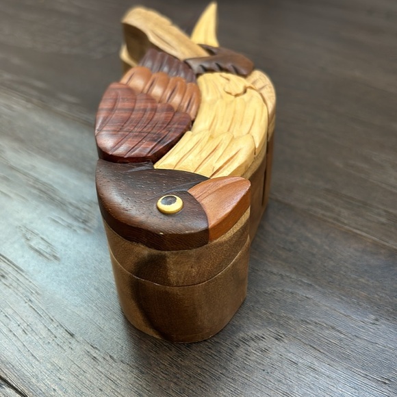 Handmade multi wood carved parrot puzzle box,secret velvet lined compartment - Picture 5 of 10